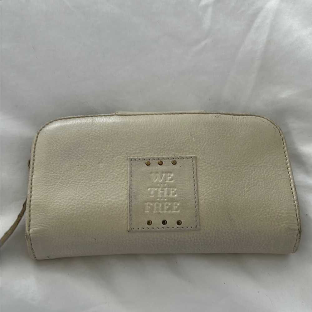 We The Free Cream Women's wallet